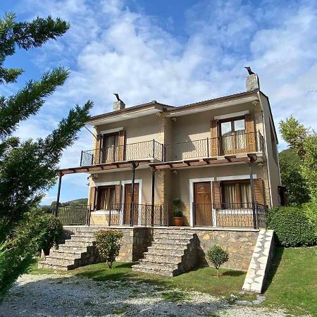 Apartmán Artemis Mezonetes Kalavryta Exteriér fotografie