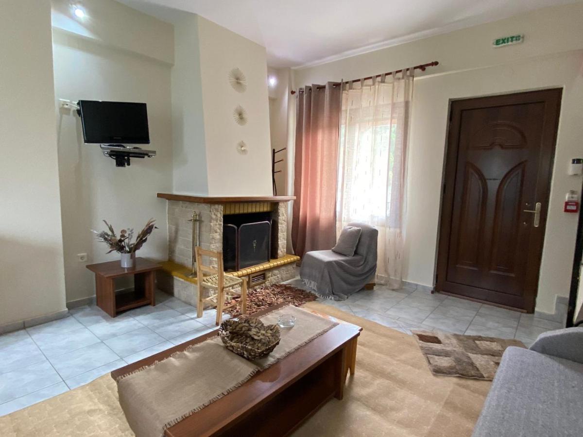 Apartmán Artemis Mezonetes Kalavryta Exteriér fotografie